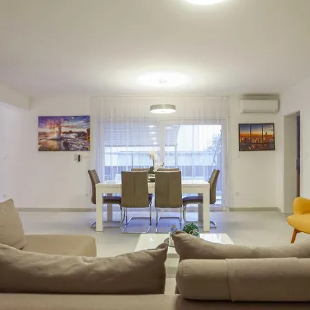 Apartment Castelli, 5 Stars Apartment Kastela Exterior photo